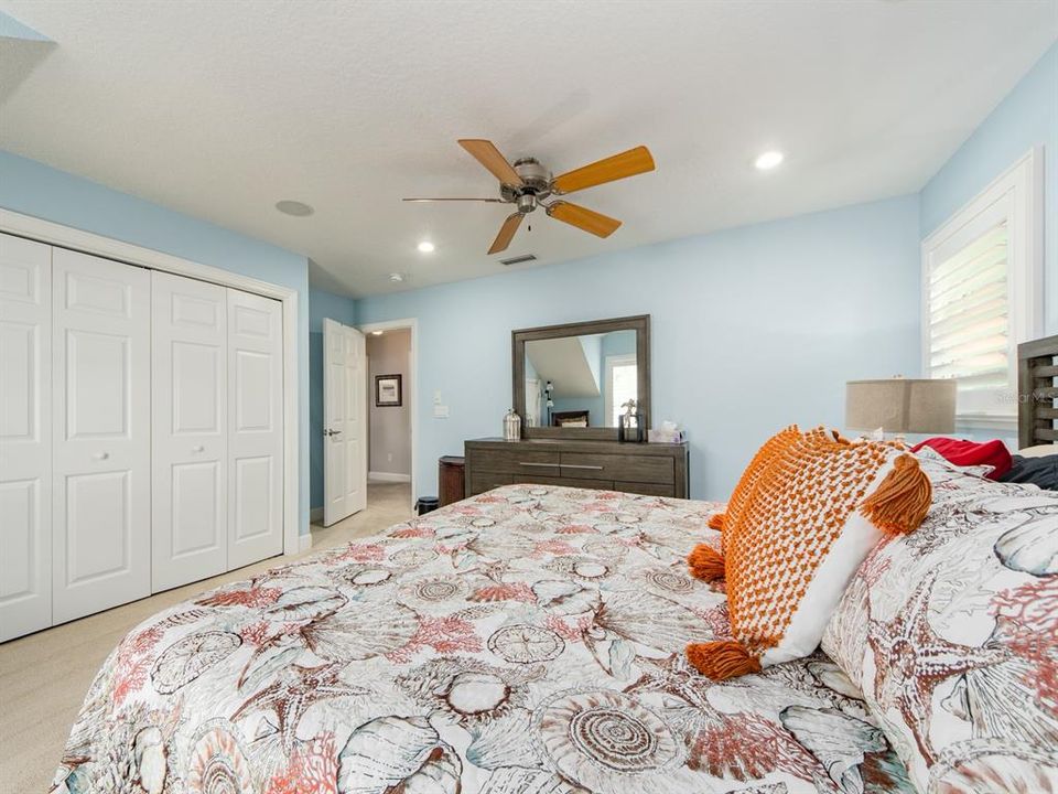 For Rent: $4,000 (3 beds, 2 baths, 1750 Square Feet)