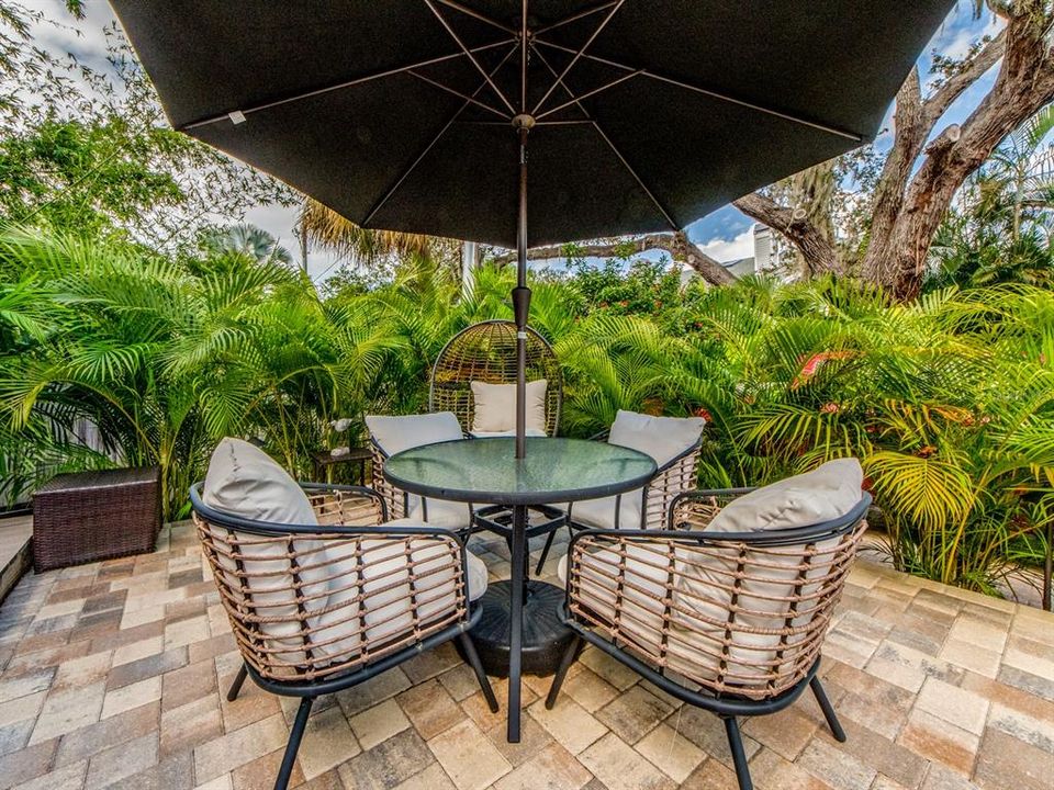 For Rent: $4,000 (3 beds, 2 baths, 1750 Square Feet)