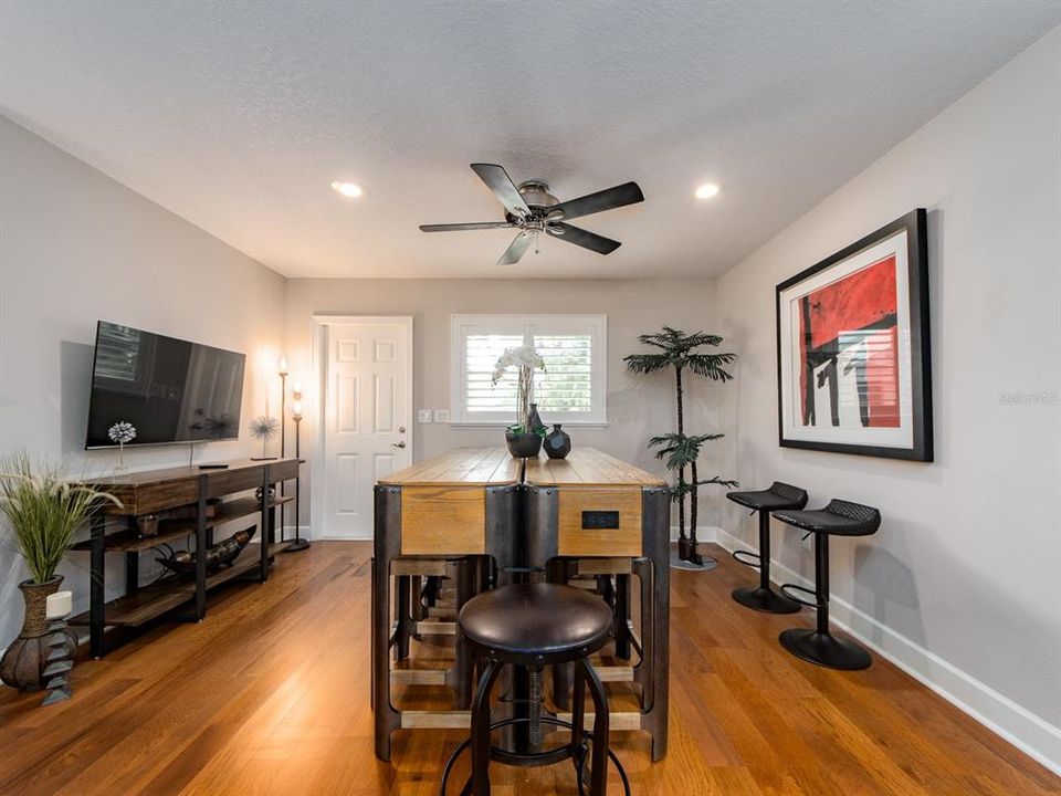 For Rent: $4,000 (3 beds, 2 baths, 1750 Square Feet)