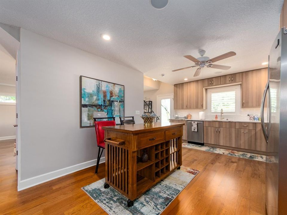 For Rent: $4,000 (3 beds, 2 baths, 1750 Square Feet)