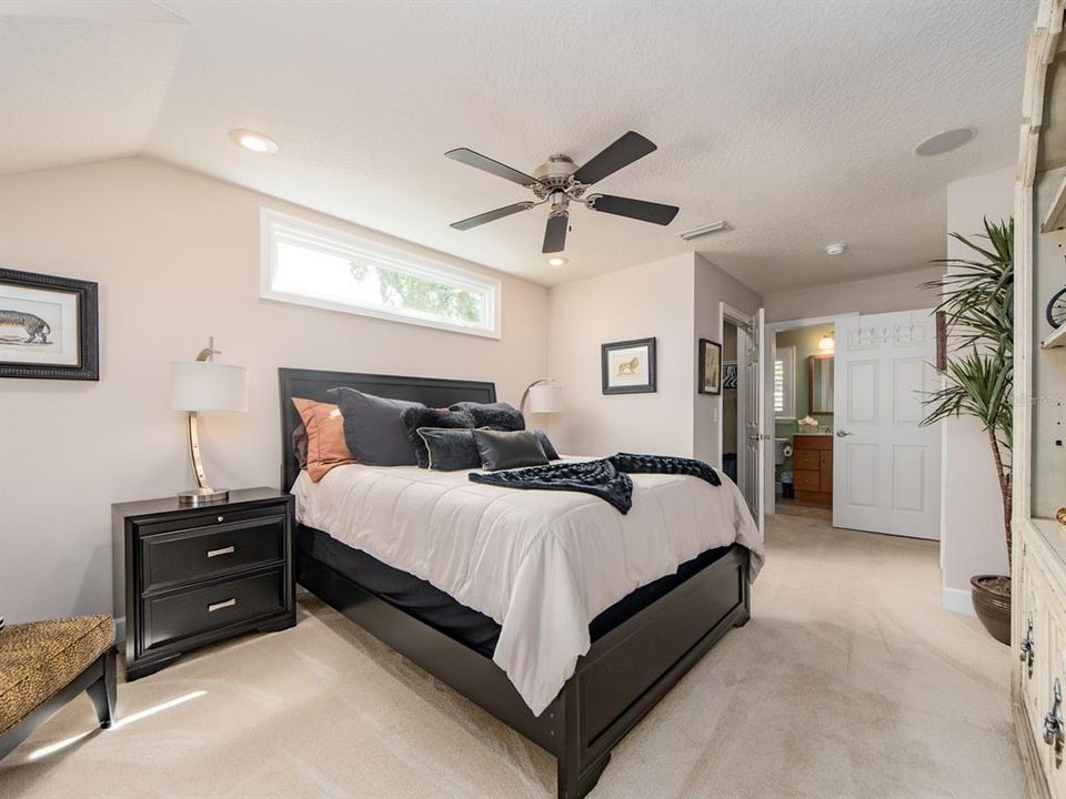 For Rent: $4,000 (3 beds, 2 baths, 1750 Square Feet)