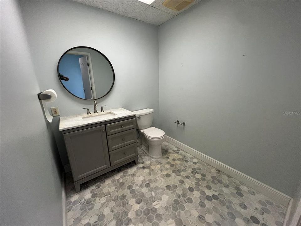 En Venta: $299,000 (0 camas, 0 baños, 1209 Pies cuadrados)