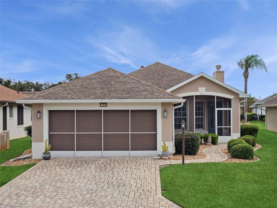 For Sale: $291,600 (3 beds, 2 baths, 1469 Square Feet)