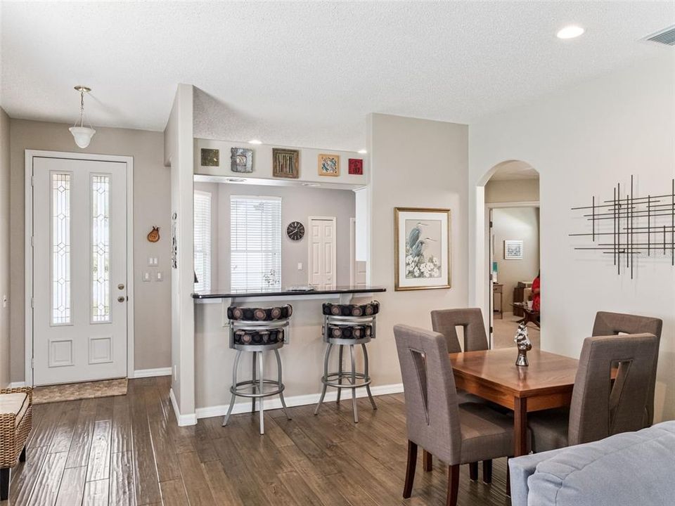 For Sale: $291,600 (3 beds, 2 baths, 1469 Square Feet)