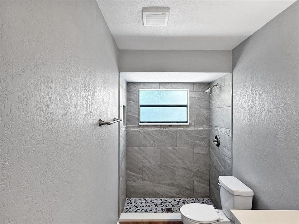 Active With Contract: $349,900 (3 beds, 2 baths, 1838 Square Feet)