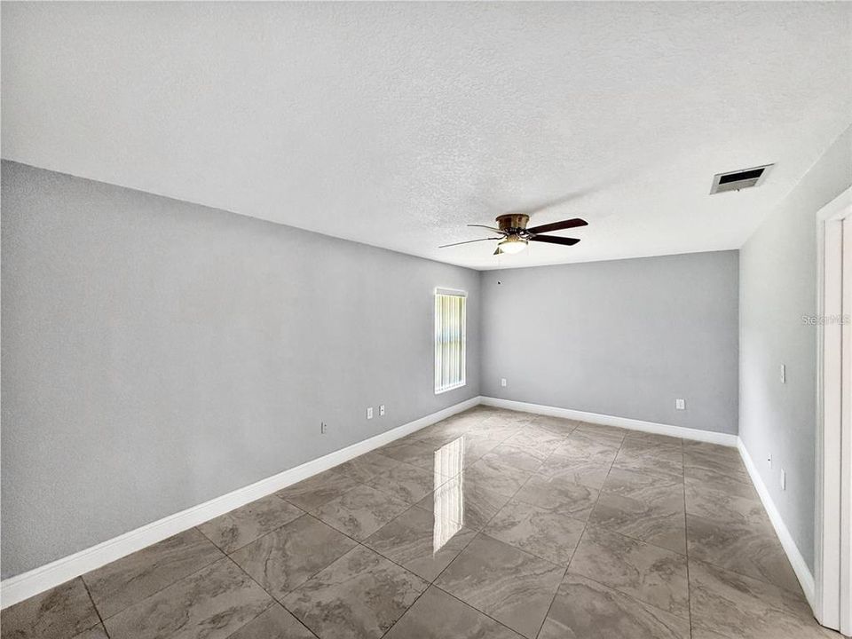 Active With Contract: $349,900 (3 beds, 2 baths, 1838 Square Feet)