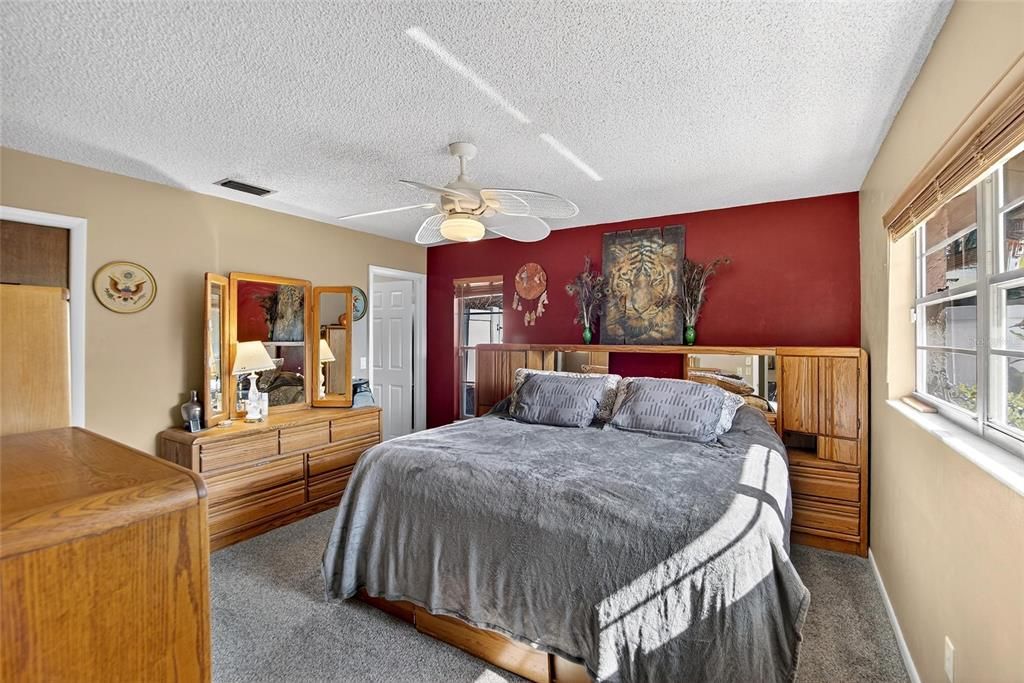 En Venta: $425,000 (3 camas, 2 baños, 1742 Pies cuadrados)