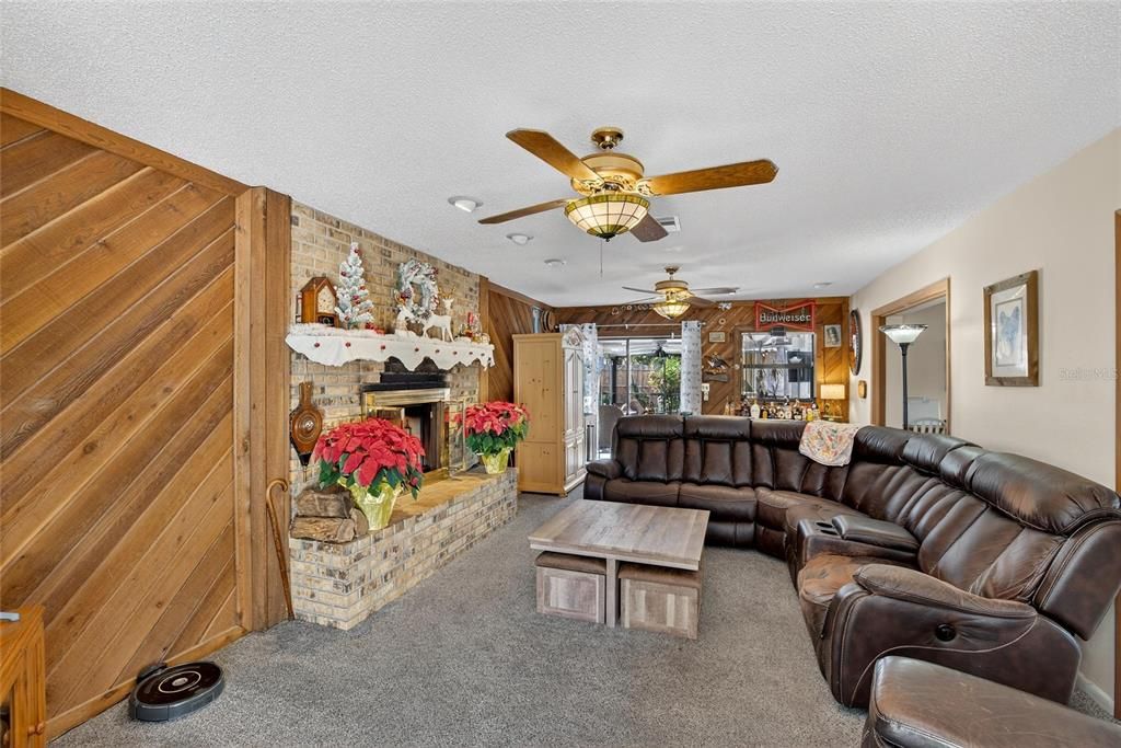 En Venta: $425,000 (3 camas, 2 baños, 1742 Pies cuadrados)