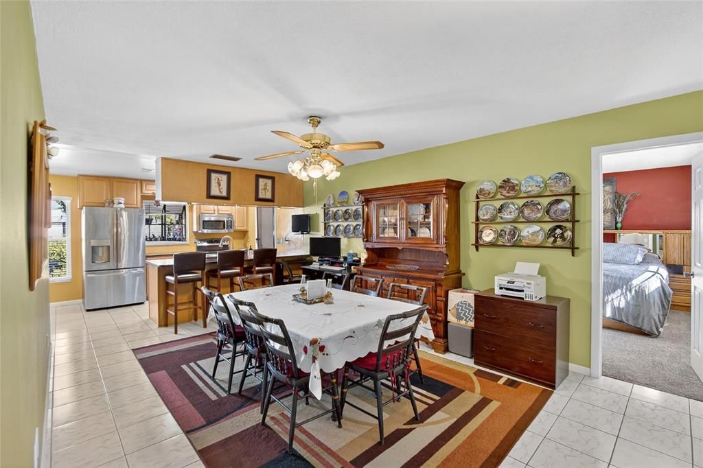 En Venta: $425,000 (3 camas, 2 baños, 1742 Pies cuadrados)