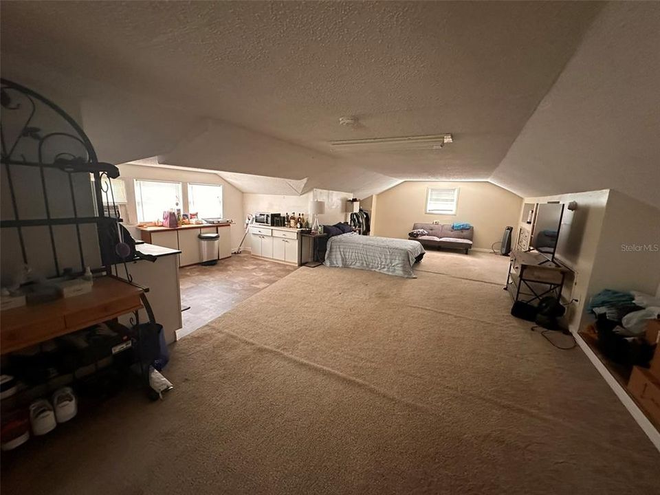 出租: $900 (0 贝兹, 1 浴室, 570 平方英尺)