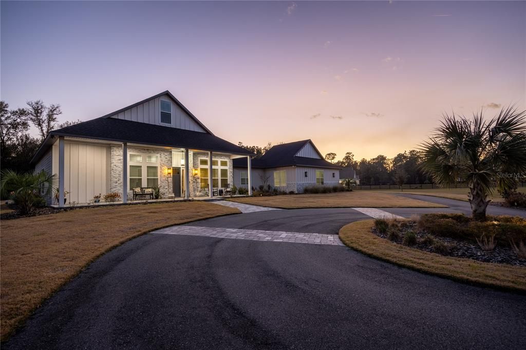 En Venta: $1,599,000 (4 camas, 4 baños, 3868 Pies cuadrados)