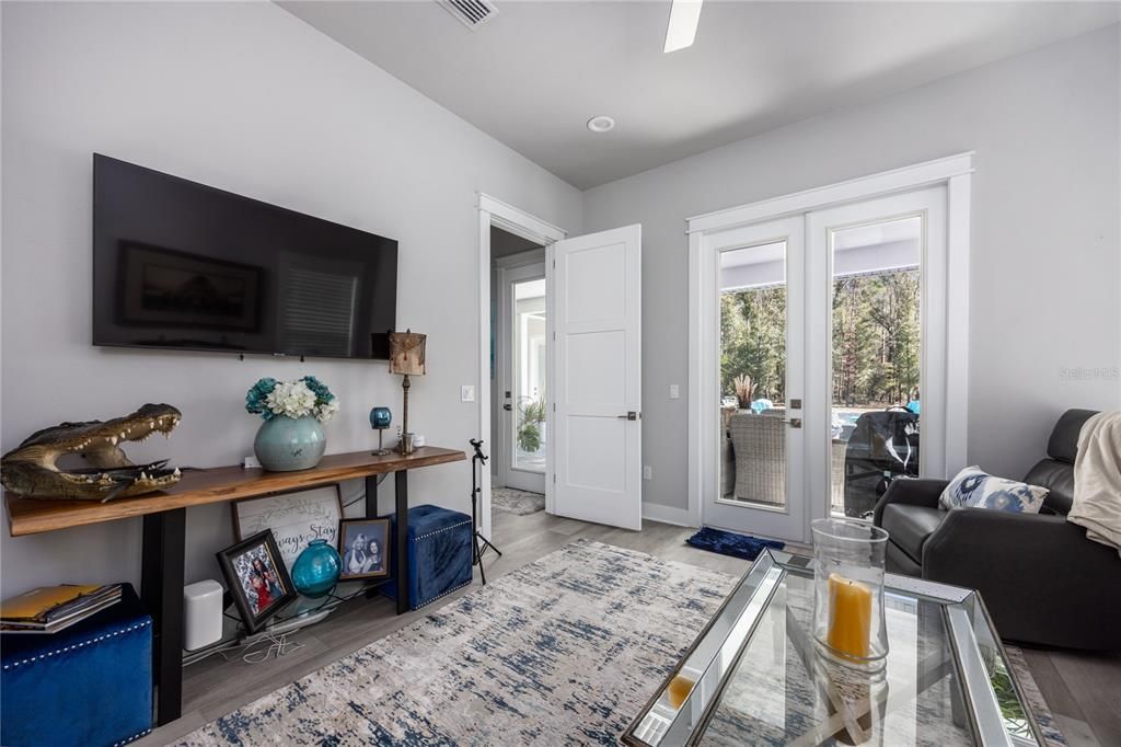 En Venta: $1,599,000 (4 camas, 4 baños, 3868 Pies cuadrados)