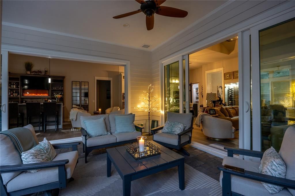 En Venta: $1,599,000 (4 camas, 4 baños, 3868 Pies cuadrados)