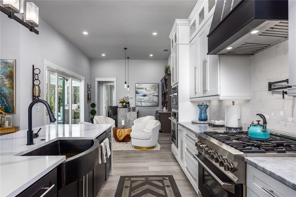 En Venta: $1,599,000 (4 camas, 4 baños, 3868 Pies cuadrados)