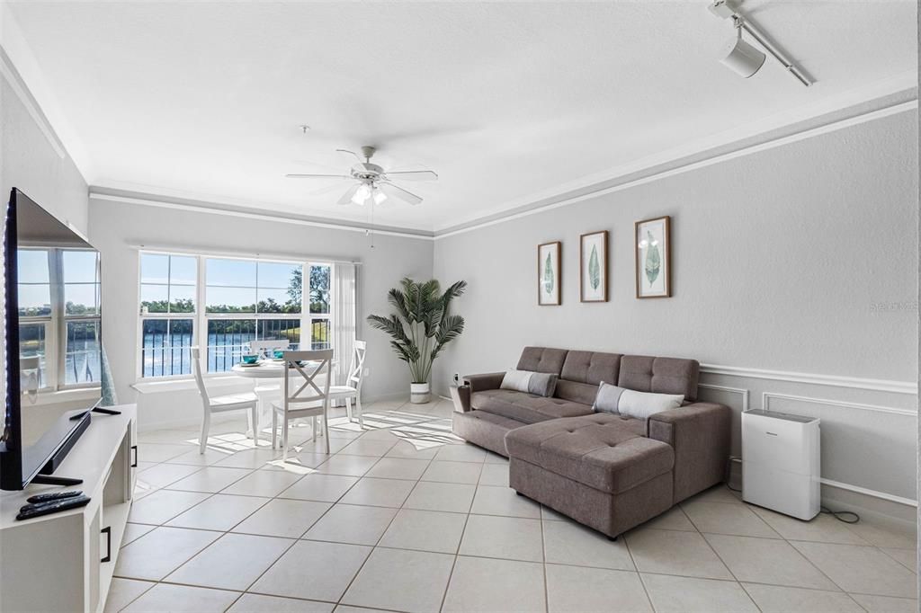 На продажу: $229,000 (1 спален, 1 ванн, 890 Квадратных фут)