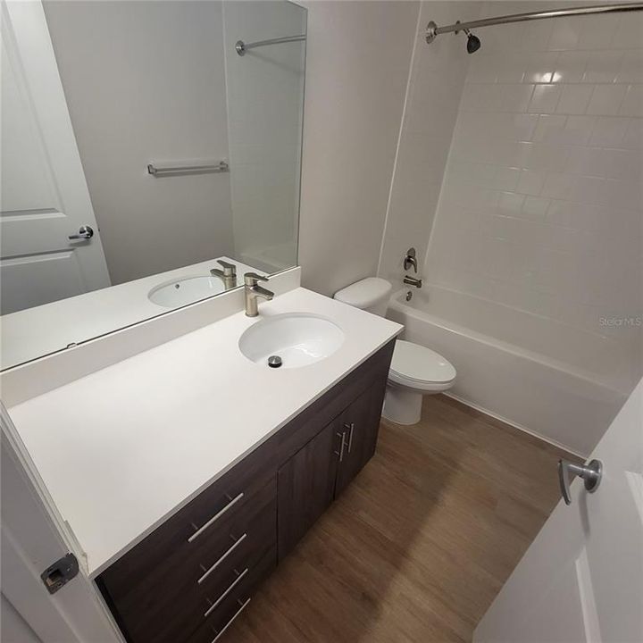 В аренду: $1,955 (2 спален, 2 ванн, 1222 Квадратных фут)