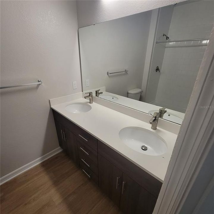 В аренду: $1,955 (2 спален, 2 ванн, 1222 Квадратных фут)