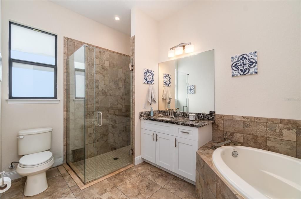 For Sale: $525,000 (3 beds, 2 baths, 1777 Square Feet)