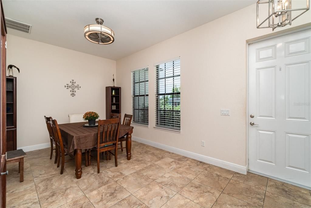 For Sale: $525,000 (3 beds, 2 baths, 1777 Square Feet)