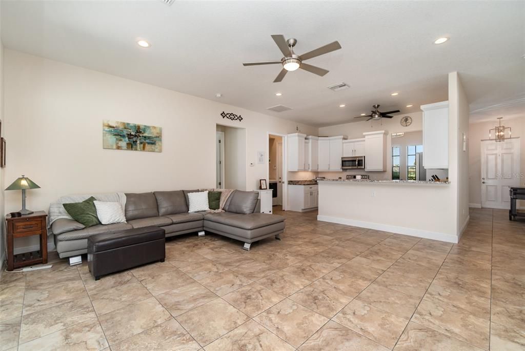 For Sale: $525,000 (3 beds, 2 baths, 1777 Square Feet)