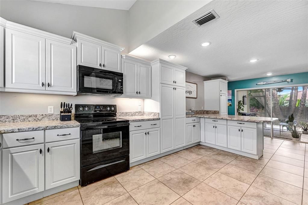 For Sale: $695,000 (4 beds, 2 baths, 2372 Square Feet)