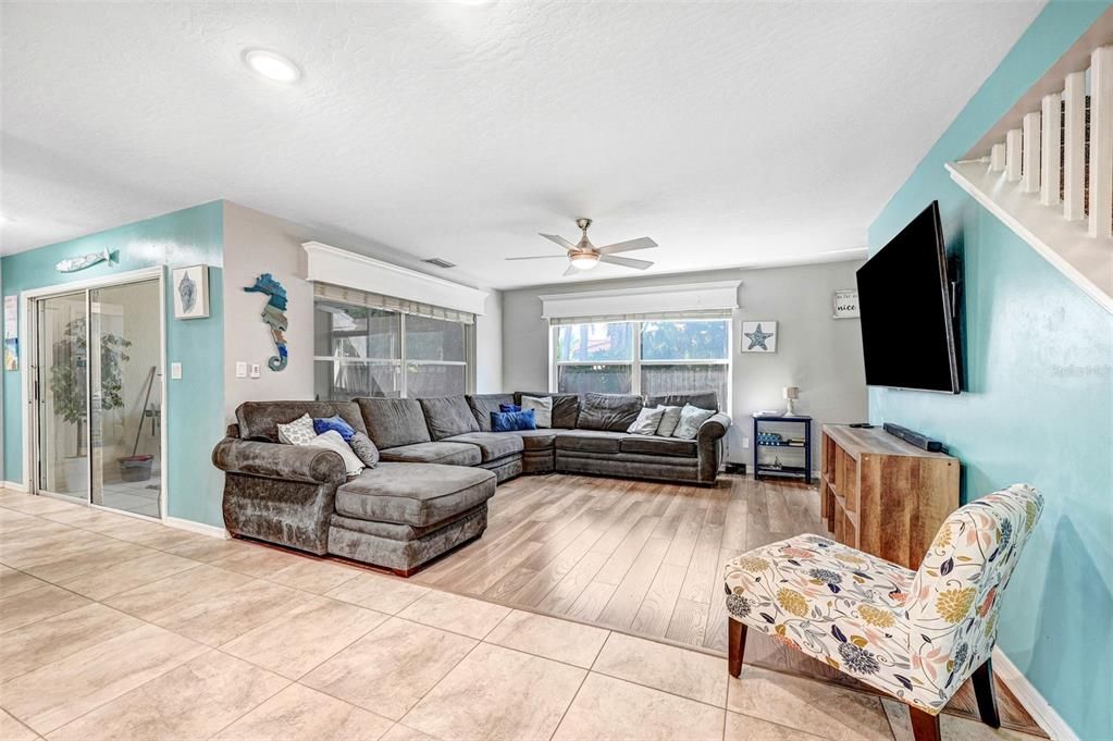 For Sale: $695,000 (4 beds, 2 baths, 2372 Square Feet)