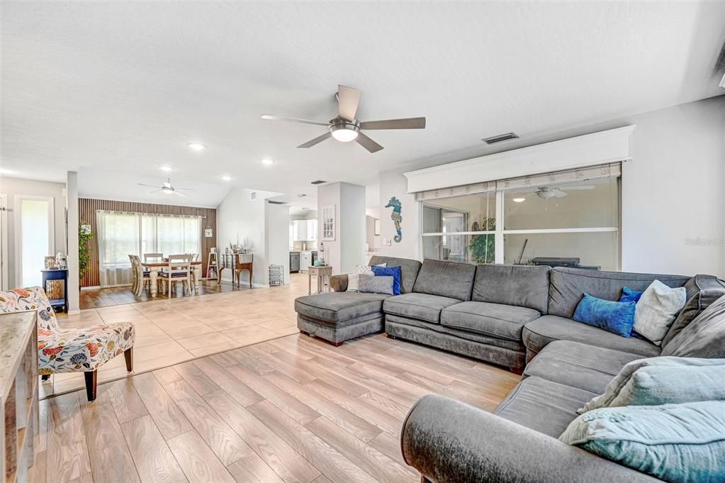 For Sale: $695,000 (4 beds, 2 baths, 2372 Square Feet)