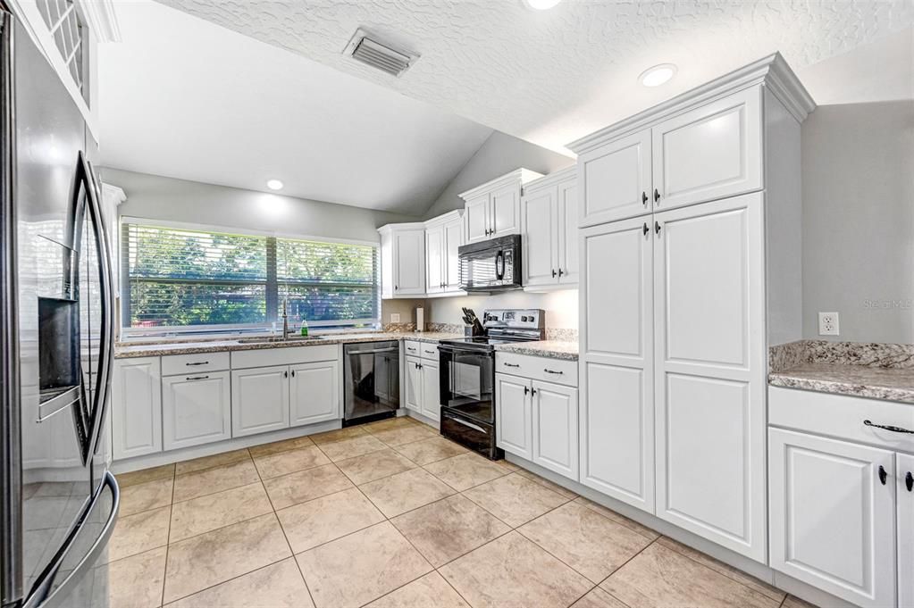 For Sale: $695,000 (4 beds, 2 baths, 2372 Square Feet)
