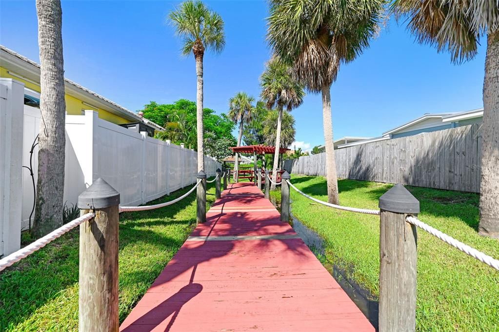 For Sale: $695,000 (4 beds, 2 baths, 2372 Square Feet)