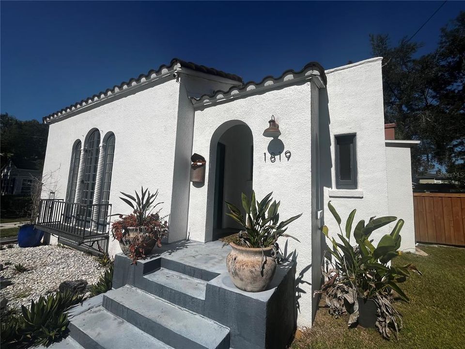 В аренду: $2,850 (2 спален, 2 ванн, 1218 Квадратных фут)