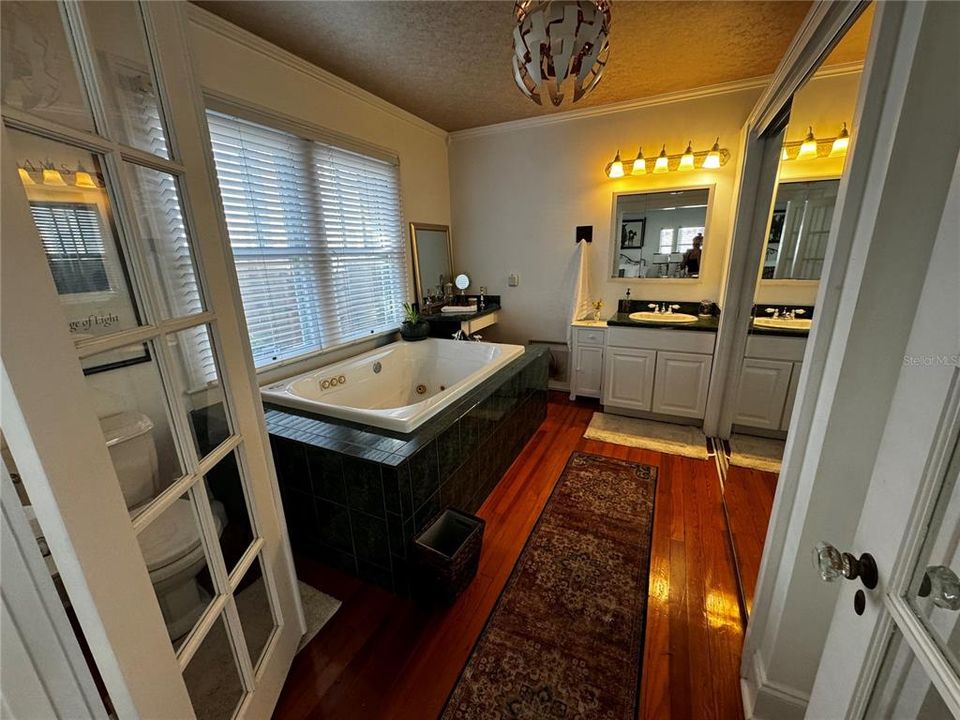 В аренду: $2,850 (2 спален, 2 ванн, 1218 Квадратных фут)