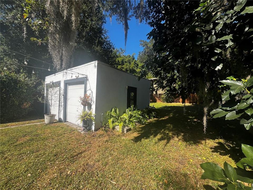 В аренду: $2,850 (2 спален, 2 ванн, 1218 Квадратных фут)