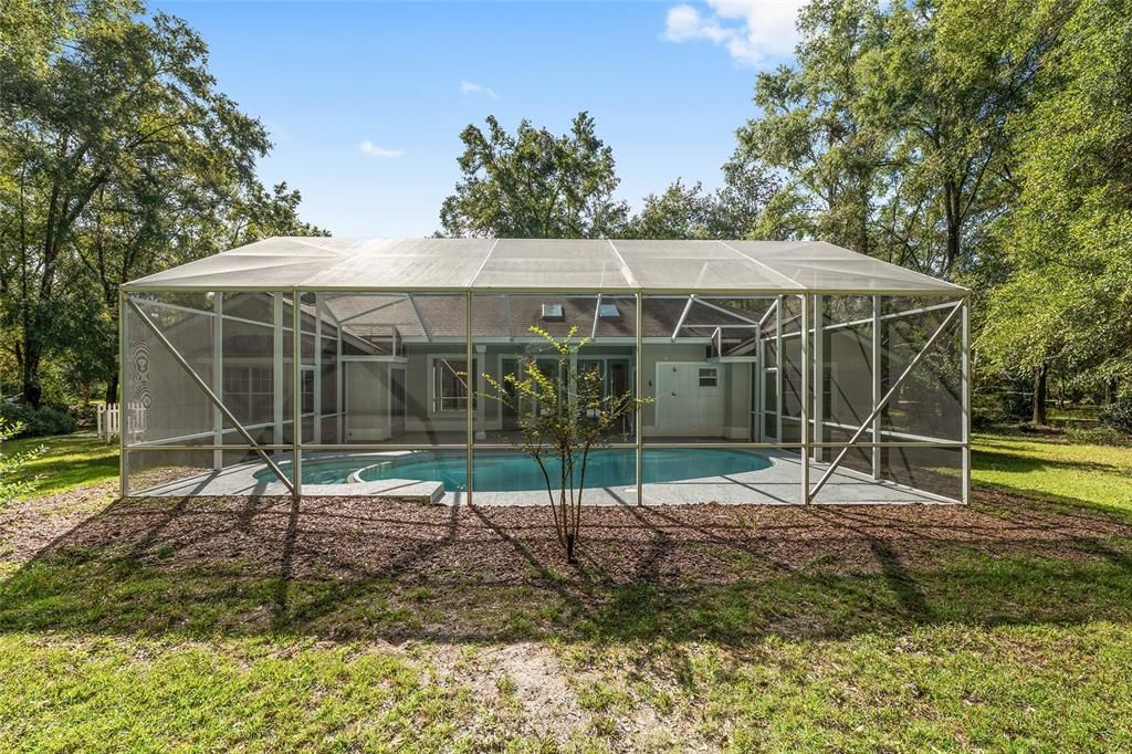 Под контрактом: $585,000 (4 спален, 3 ванн, 2497 Квадратных фут)