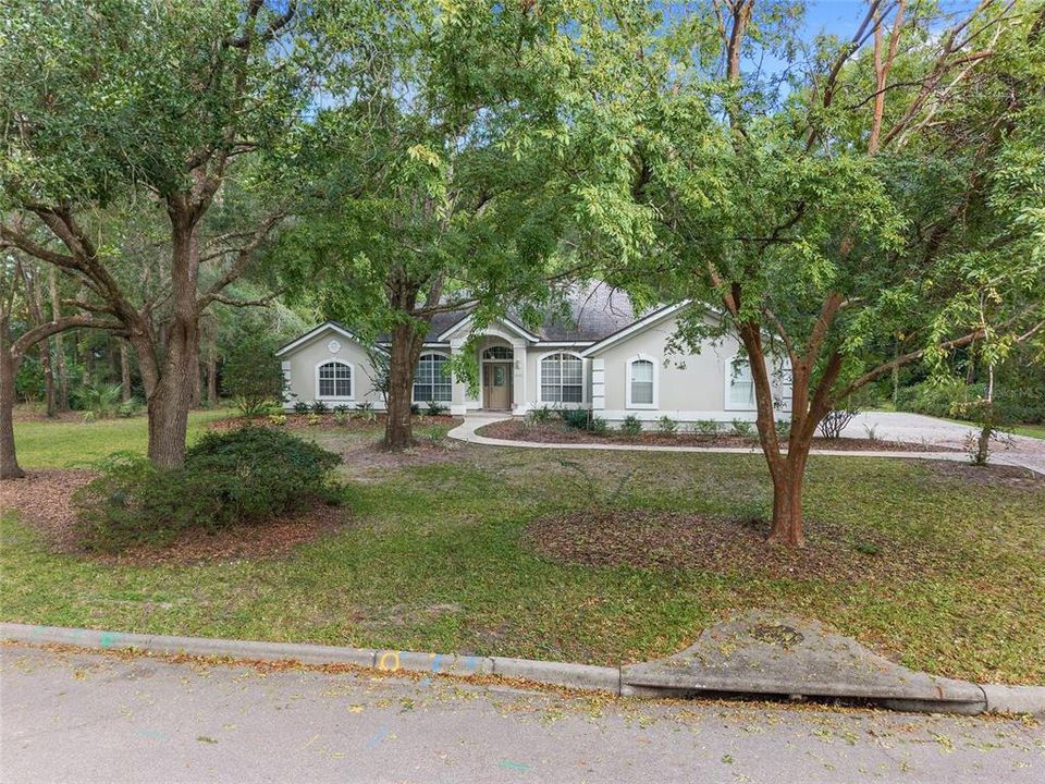 Под контрактом: $585,000 (4 спален, 3 ванн, 2497 Квадратных фут)