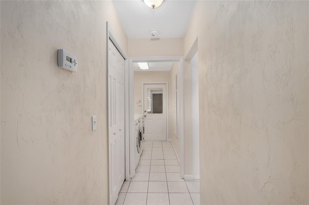 Под контрактом: $585,000 (4 спален, 3 ванн, 2497 Квадратных фут)