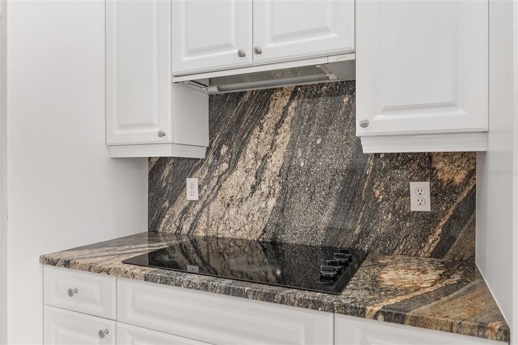 Под контрактом: $585,000 (4 спален, 3 ванн, 2497 Квадратных фут)