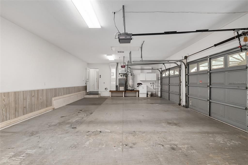 Под контрактом: $585,000 (4 спален, 3 ванн, 2497 Квадратных фут)