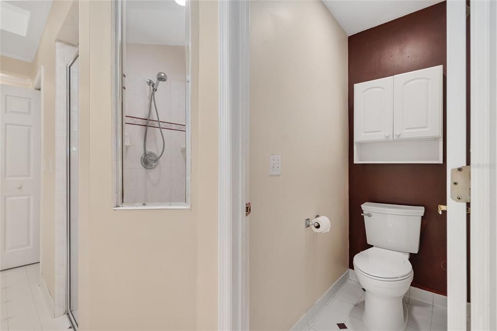 Под контрактом: $585,000 (4 спален, 3 ванн, 2497 Квадратных фут)