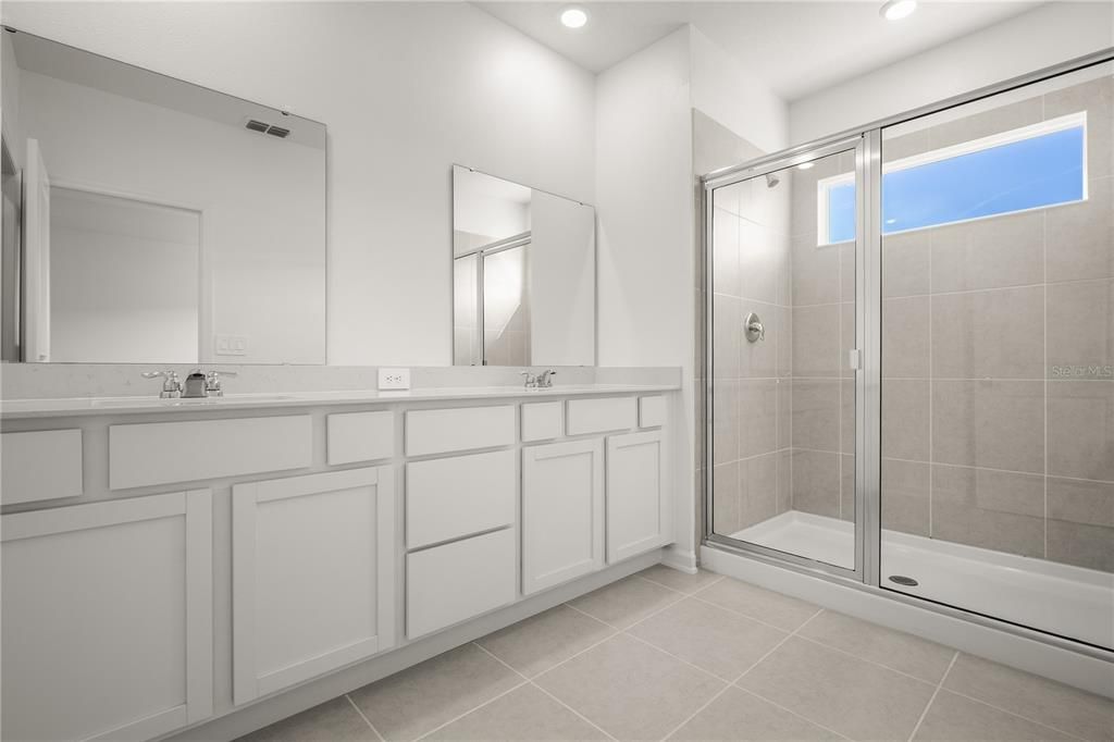 En Renta: $2,000 (3 camas, 2 baños, 1834 Pies cuadrados)