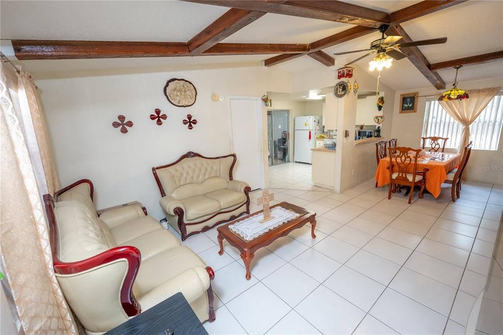 待售: $340,000 (3 贝兹, 2 浴室, 1222 平方英尺)