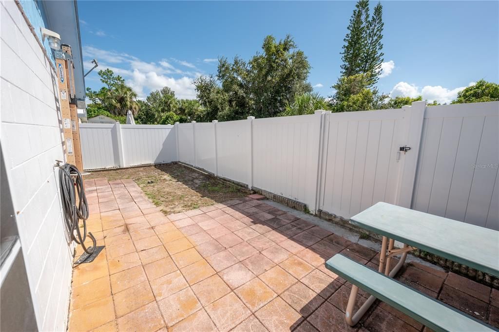 待售: $340,000 (3 贝兹, 2 浴室, 1222 平方英尺)