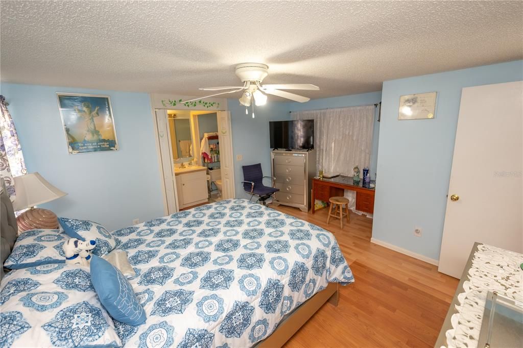 待售: $340,000 (3 贝兹, 2 浴室, 1222 平方英尺)