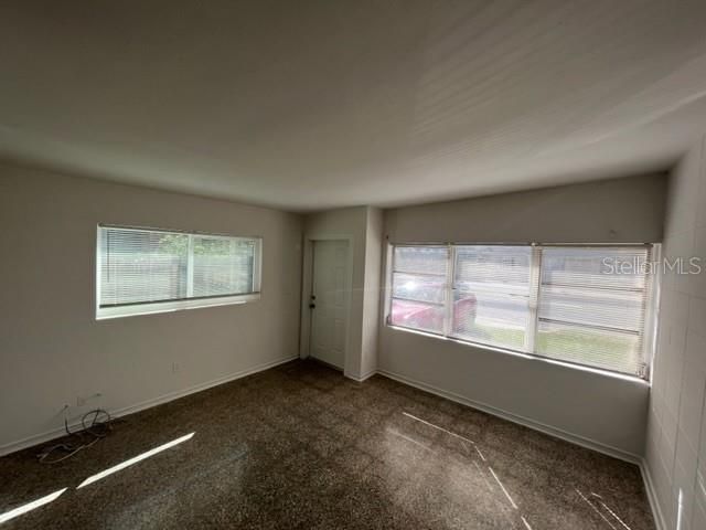 For Rent: $1,650 (2 beds, 1 baths, 800 Square Feet)