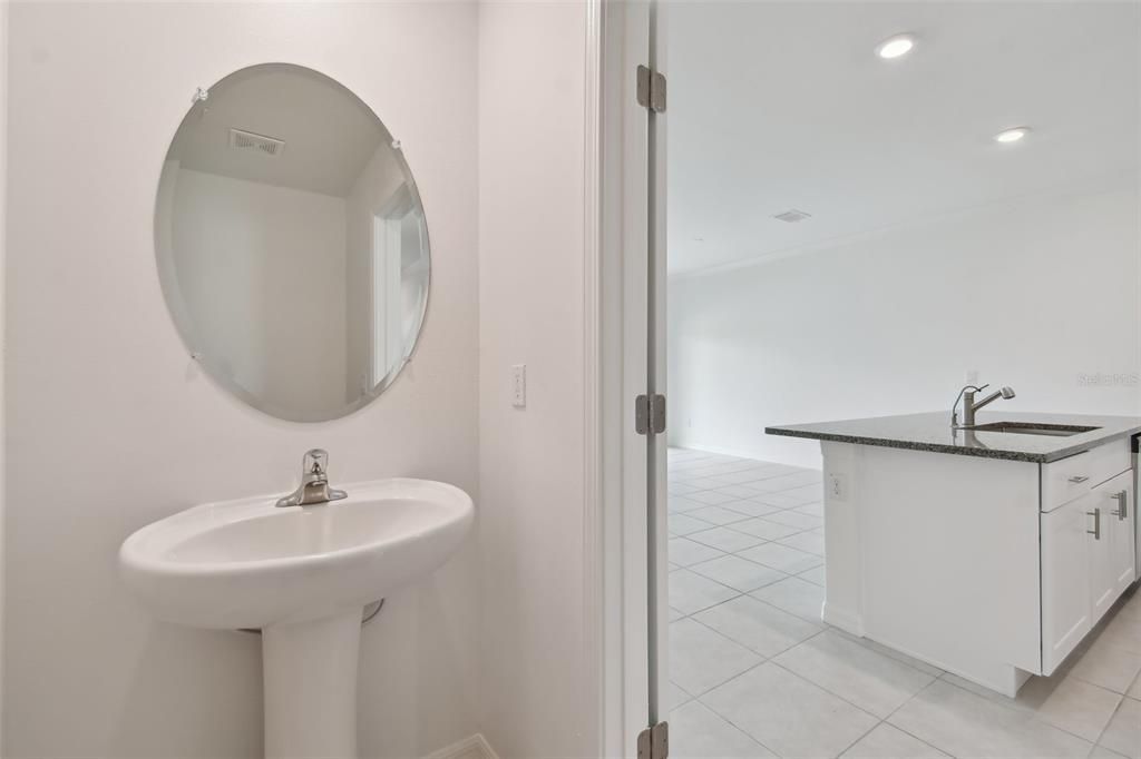 待售: $295,000 (3 贝兹, 2 浴室, 1601 平方英尺)