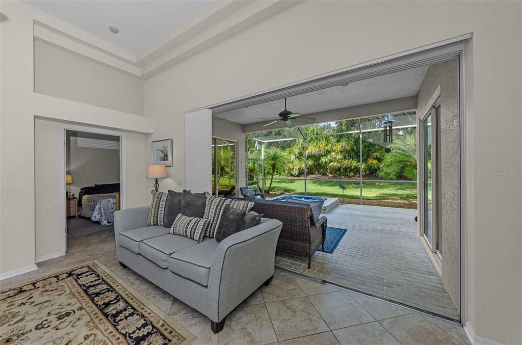 Activo con contrato: $619,700 (3 camas, 2 baños, 1886 Pies cuadrados)