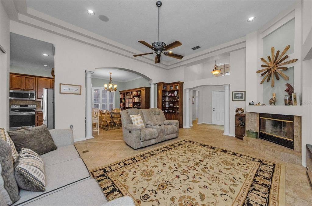 Activo con contrato: $619,700 (3 camas, 2 baños, 1886 Pies cuadrados)