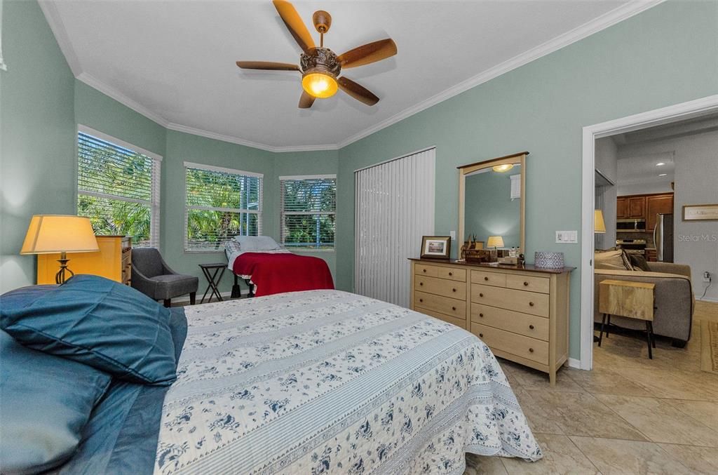 Activo con contrato: $619,700 (3 camas, 2 baños, 1886 Pies cuadrados)