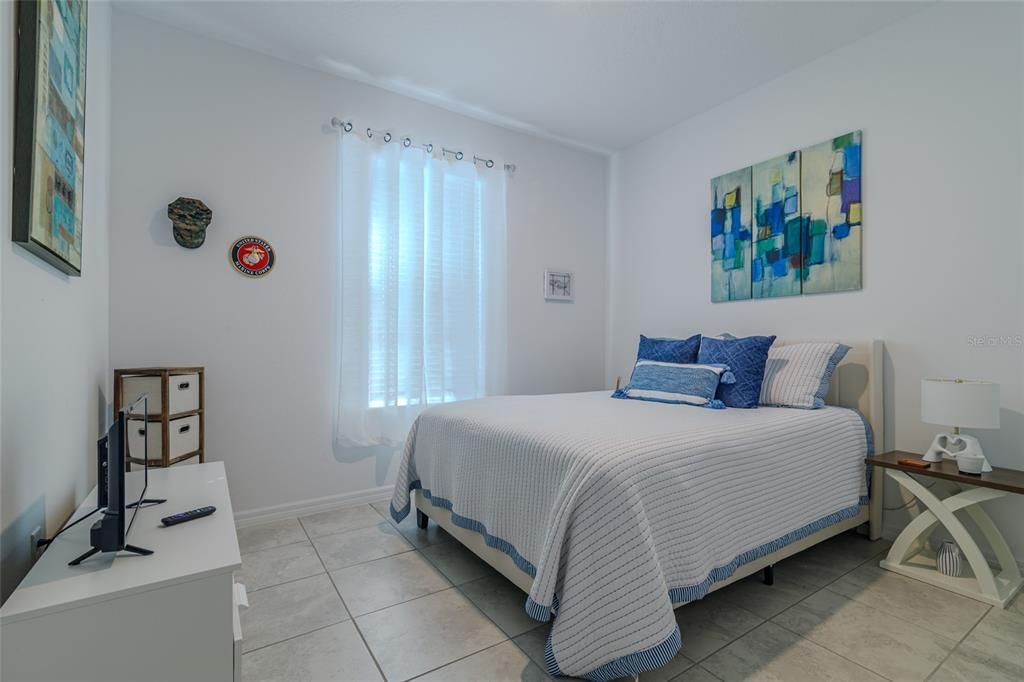 待售: $364,900 (4 贝兹, 3 浴室, 2011 平方英尺)