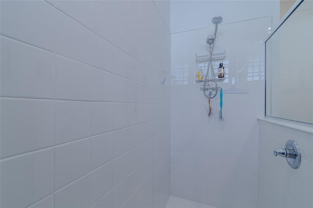 待售: $364,900 (4 贝兹, 3 浴室, 2011 平方英尺)