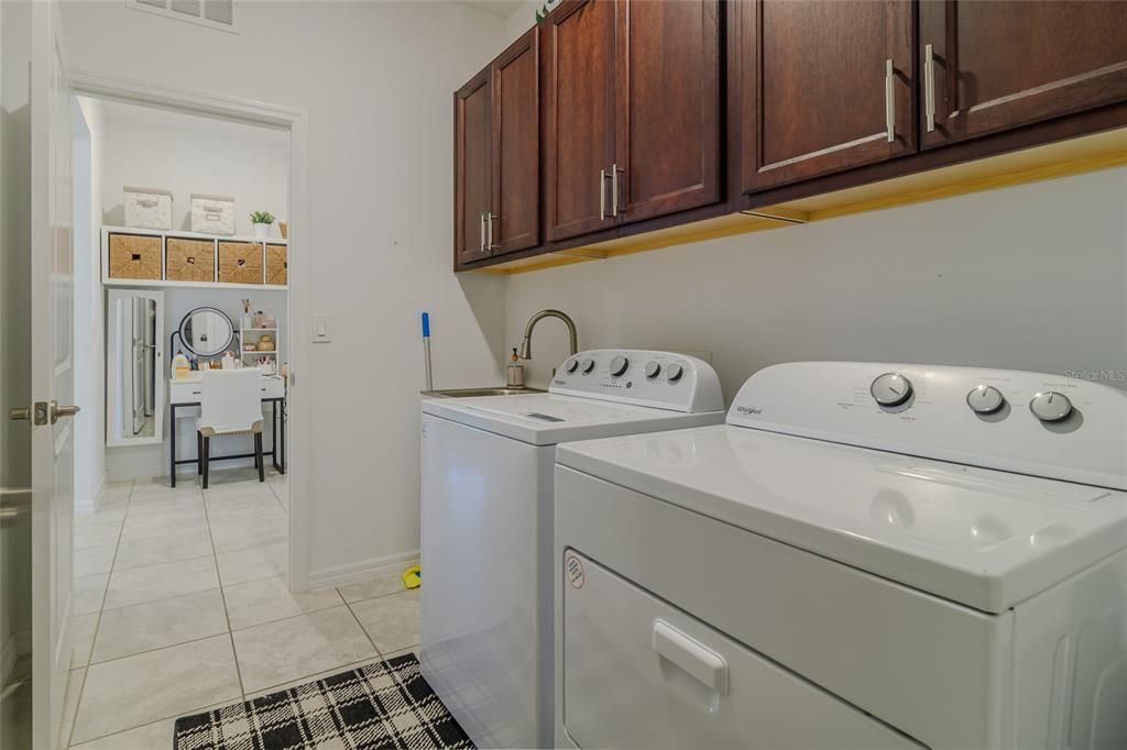 待售: $364,900 (4 贝兹, 3 浴室, 2011 平方英尺)